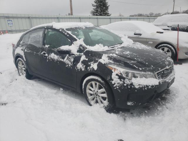 Photo 4 from auction – 2017 KIA FORTE LX with VIN 3KPFL4A76HE137497