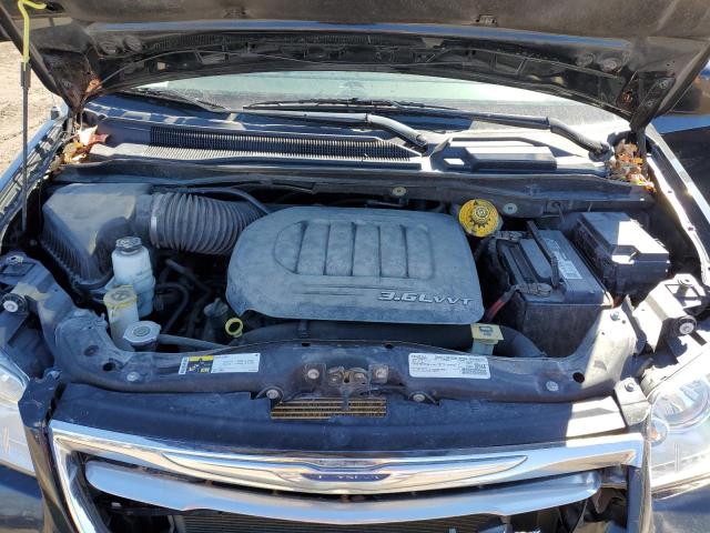 Photo 12 from auction – 2016 CHRYSLER TOWN & COU with VIN 2C4RC1BG6GR294406