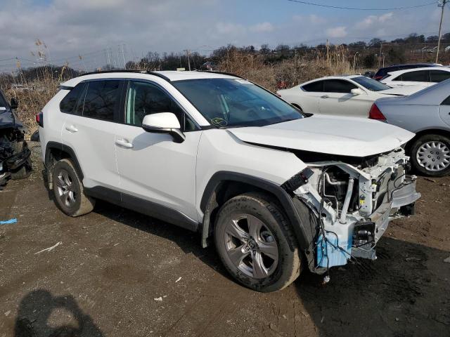 Photo 4 from auction – 2022 TOYOTA RAV4 XLE with VIN 2T3P1RFV3NC277121