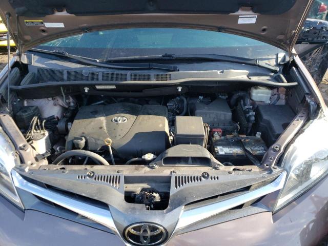 Photo 12 from auction – 2018 TOYOTA SIENNA XLE with VIN 5TDDZ3DC7JS198698