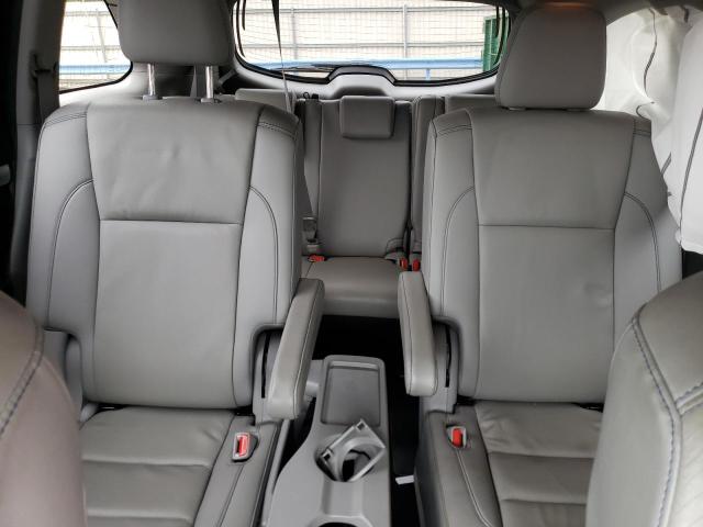 Photo 10 from auction – 2019 TOYOTA HIGHLANDER with VIN 5TDKZRFHXKS568174