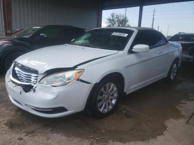 CHRYSLER 200 TOURIN 2012 مع رقم تعريف المركبة 1C3BCBEB9CN215538 - صورة من المزاد