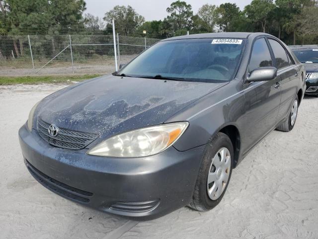 TOYOTA CAMRY LE 2004 with VIN 4T1BE32K04U839697 - Photo from auction