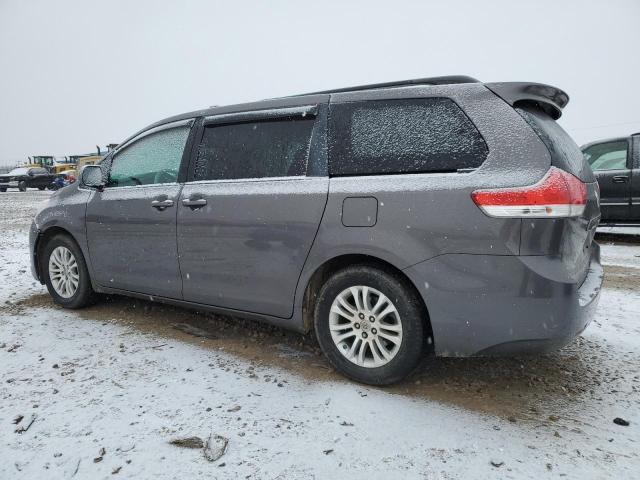 Photo 2 from auction – 2012 TOYOTA SIENNA XLE with VIN 5TDYK3DC7CS185930