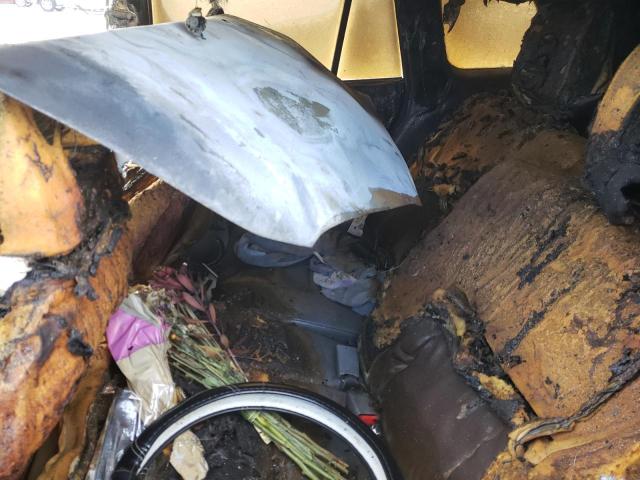 Foto 11 de la subasta – 2001 TOYOTA RAV4 con VIN JTEHH20V910104843
