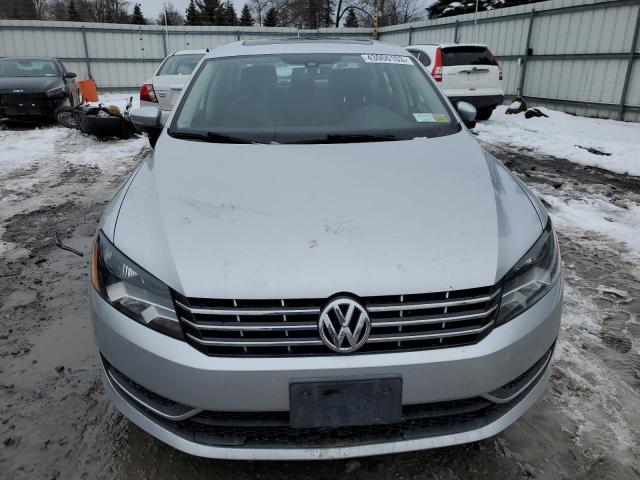 Photo 5 from auction – 2015 VOLKSWAGEN PASSAT SE with VIN 1VWBV7A39FC090037