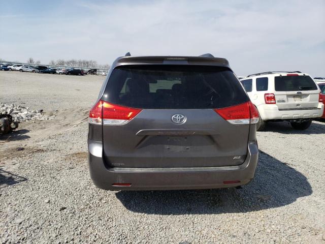 Photo 6 from auction – 2011 TOYOTA SIENNA XLE with VIN 5TDYK3DC7BS015579