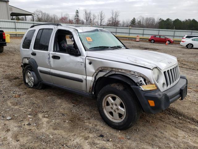 Photo 4 from auction – 2006 JEEP LIBERTY with VIN 1J4GL48KX6W258352