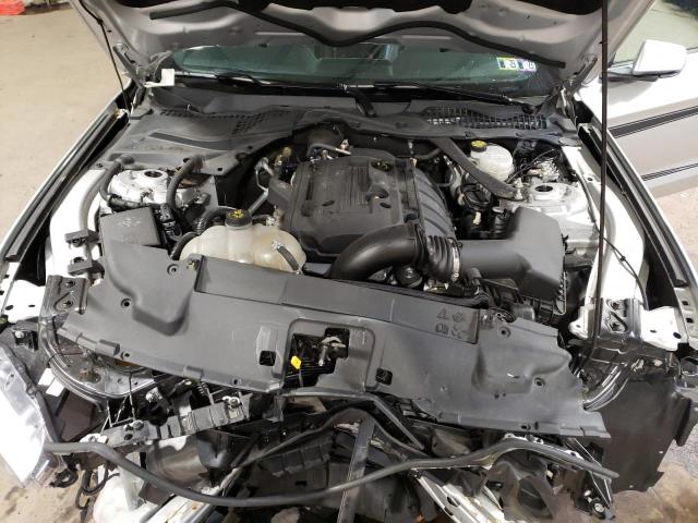 Photo 11 from auction – 2018 FORD MUSTANG with VIN 1FATP8UH6J5118071
