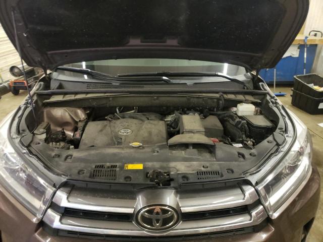 Photo 12 from auction – 2017 TOYOTA HIGHLANDER with VIN 5TDDZRFH2HS382341