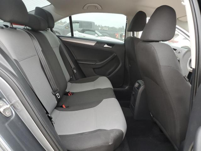 Photo 10 from auction – 2018 VOLKSWAGEN JETTA S with VIN 3VW2B7AJ4JM221048