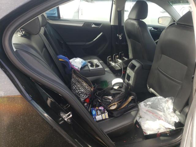 Photo 10 from auction – 2018 VOLKSWAGEN JETTA SE with VIN 3VWDB7AJ5JM262006