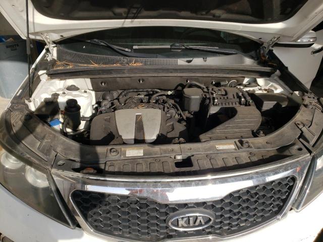 Photo 12 from auction – 2011 KIA SORENTO EX with VIN 5XYKU4A21BG067692