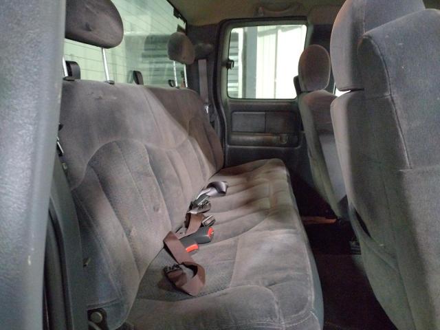 Photo 10 from auction – 2002 CHEVROLET 1500 with VIN 2GCEK19T221403715