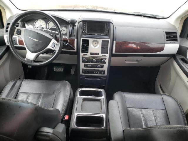 Photo 8 from auction – 2010 CHRYSLER TOWN & COU with VIN 2A4RR8D17AR393625