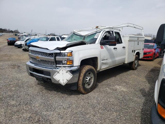 CHEVROLET SILVERADO 2019 with VIN 2GB2KREG8K1228823 - Photo from auction