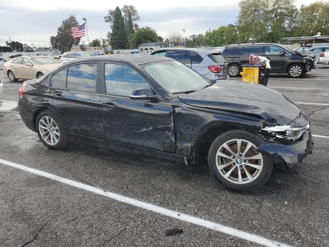 Photo 4 from auction – 2017 BMW 320 I with VIN WBA8E1G51HNU13309