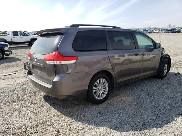 Photo 3 from auction – 2011 TOYOTA SIENNA XLE with VIN 5TDYK3DC7BS015579