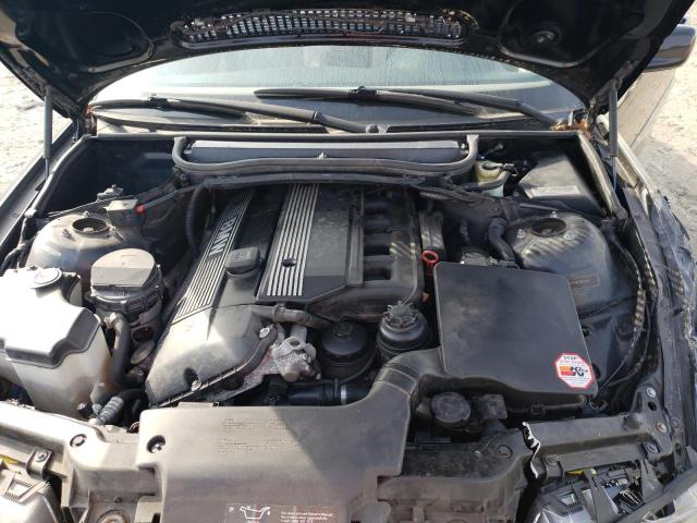 Photo 11 from auction – 2002 BMW 325 CI with VIN WBABS33472JY42203