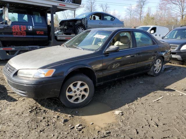 TOYOTA CAMRY CE 1998 with VIN 4T1BF28KXWU056761 - Photo from auction
