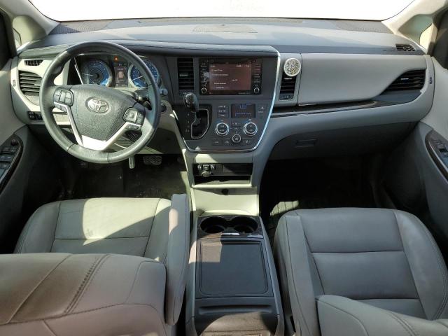 Photo 8 from auction – 2018 TOYOTA SIENNA XLE with VIN 5TDYZ3DC3JS932223