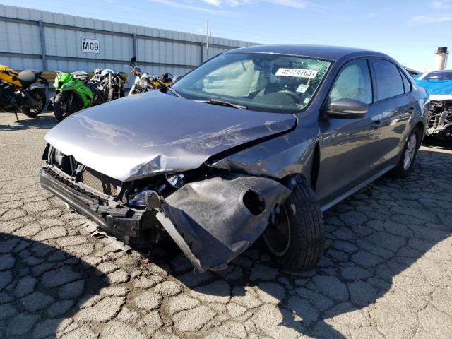 VOLKSWAGEN PASSAT S 2015 with VIN 1VWAT7A39FC019583 - Photo from auction