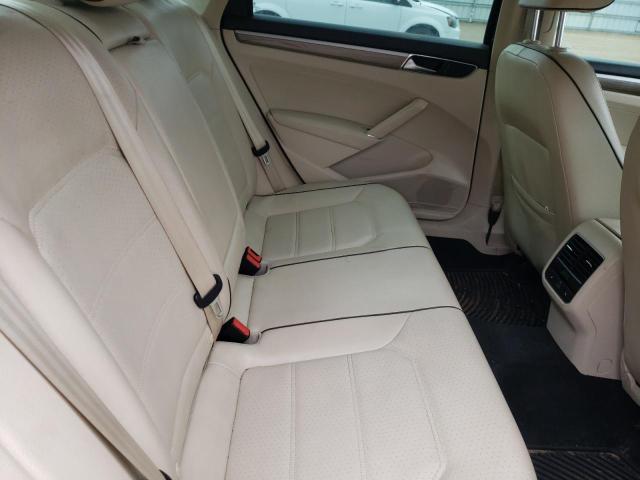 Photo 10 from auction – 2016 VOLKSWAGEN PASSAT SE with VIN 1VWBS7A34GC064486