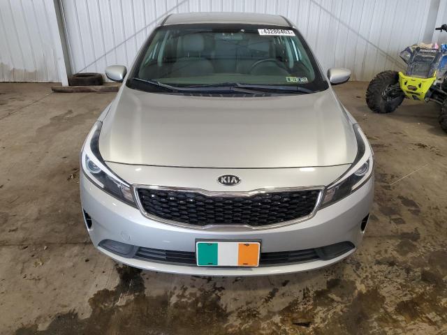 Photo 5 from auction – 2017 KIA FORTE LX with VIN 3KPFK4A75HE149658