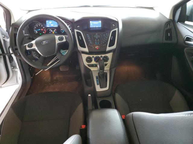 Zdjęcie 8 z aukcji – 2014 FORD FOCUS SE z VIN 1FADP3K27EL461690
