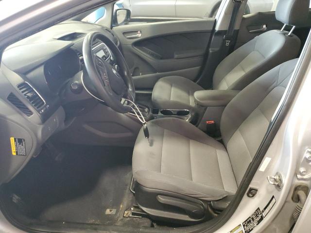 Photo 7 from auction – 2017 KIA FORTE LX with VIN 3KPFK4A75HE149658