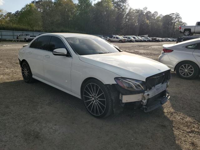 Photo 4 from auction – 2017 MERCEDES-BENZ E 300 with VIN WDDZF4JBXHA156345
