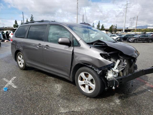 Photo 4 from auction – 2014 TOYOTA SIENNA LE with VIN 5TDKK3DC0ES468808