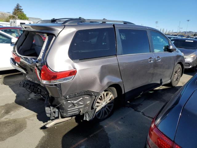 Photo 3 from auction – 2012 TOYOTA SIENNA XLE with VIN 5TDYK3DC3CS269534