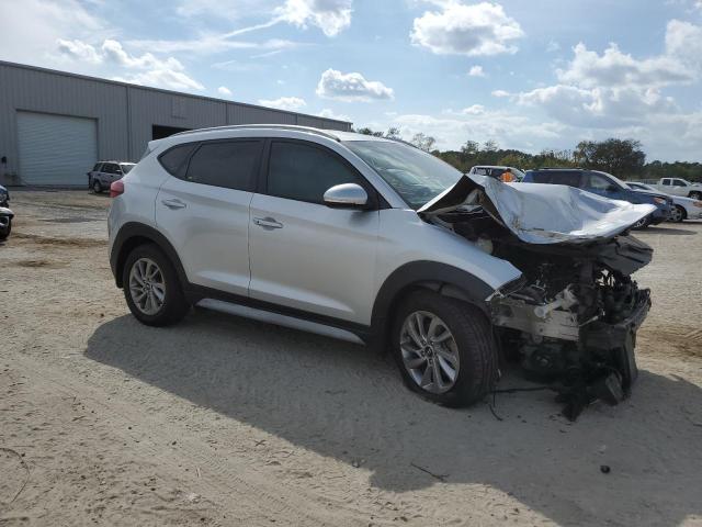 Photo 4 from auction – 2017 HYUNDAI TUCSON LIM with VIN KM8J33A41HU522666