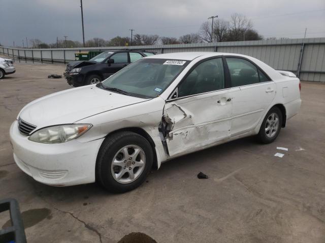 TOYOTA CAMRY LE 2005 with VIN 4T1BE32K45U392213 - Photo from auction