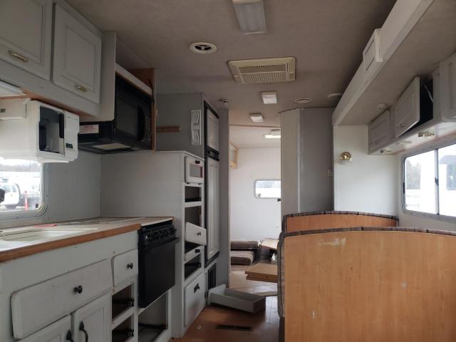 Photo 6 from auction – 2002 JAYC RV with VIN 1FDXE45S31HA77302