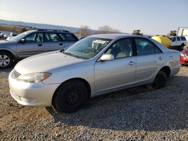 TOYOTA CAMRY LE 2005 with VIN 4T1BE30K25U579131 - Photo from auction