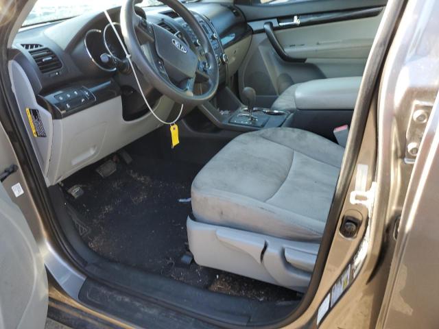Photo 7 from auction – 2013 KIA SORENTO LX with VIN 5XYKTDA27DG348109