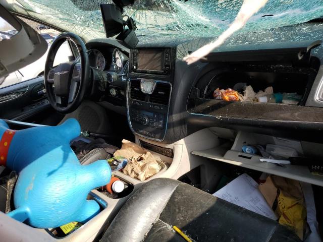 Photo 8 from auction – 2012 CHRYSLER TOWN & COU with VIN 2C4RC1GG9CR362507