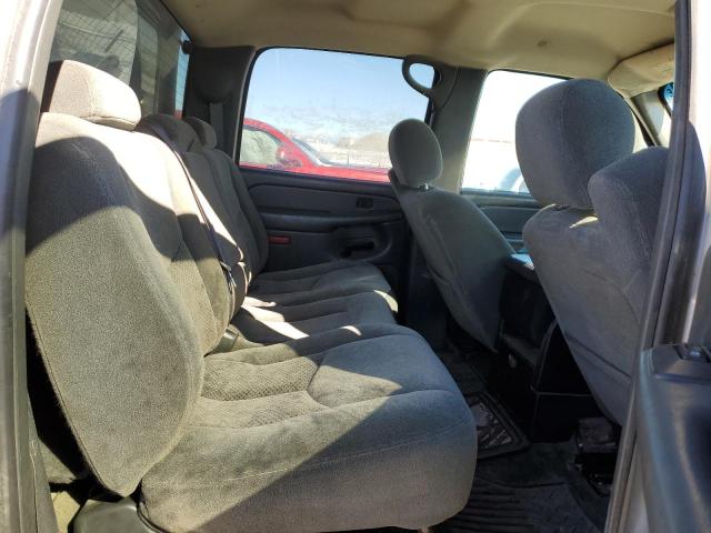 Photo 10 from auction – 2004 CHEVROLET SILV2500 4 with VIN 1GCHK23134F167176