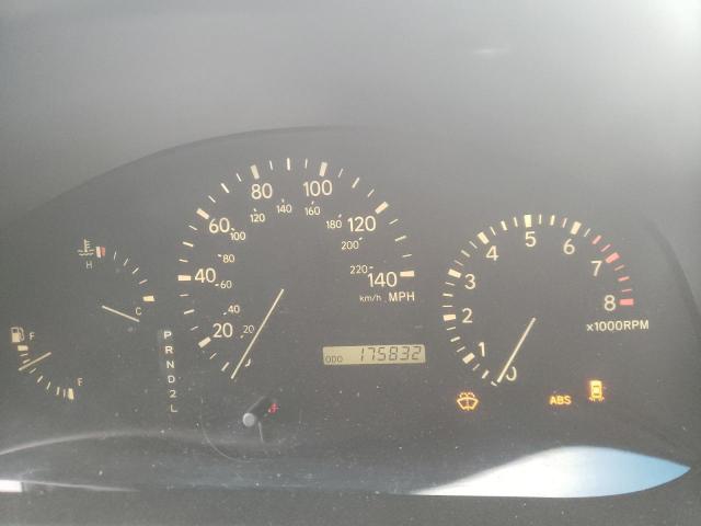 Photo 9 from auction – 2000 LEXUS RX 300 with VIN JT6GF10U7Y0049852
