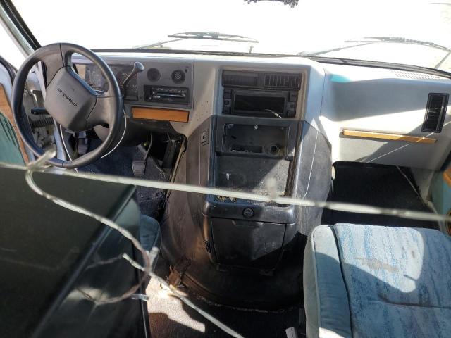 Photo 8 from auction – 1992 CHEVROLET G20 with VIN 1GBEG25K0N7107091