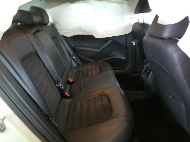 Photo 10 from auction – 2015 VOLKSWAGEN PASSAT SEL with VIN 1VWCS7A39FC072697