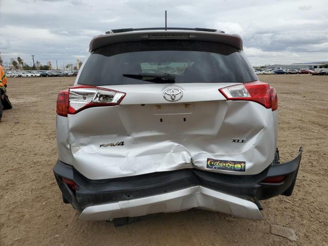 Photo 6 from auction – 2015 TOYOTA RAV4 XLE with VIN JTMWFREVXFD071550