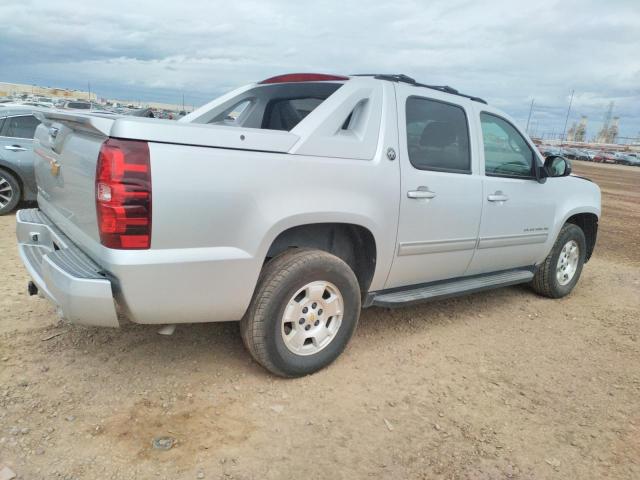 Photo 3 from auction – 2013 CHEVROLET AVALANCHE with VIN 3GNTKEE75DG210144