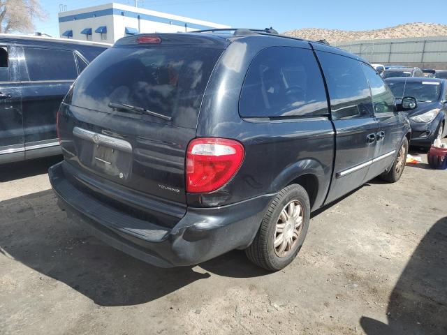 Photo 3 from auction – 2005 CHRYSLER TOWN & COU with VIN 2C4GP54L45R192452