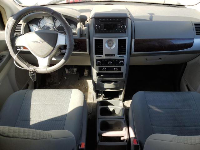 Photo 8 from auction – 2010 CHRYSLER TOWN & COU with VIN 2A4RR5D17AR230620