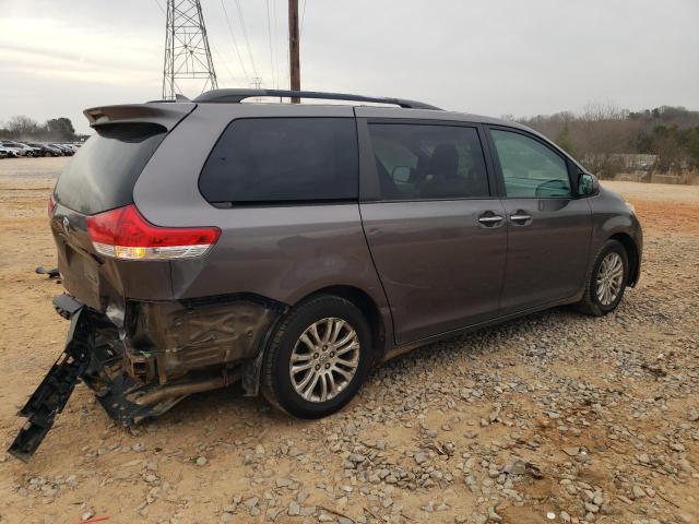 Photo 3 from auction – 2013 TOYOTA SIENNA XLE with VIN 5TDYK3DC8DS299372
