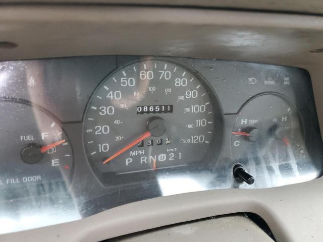 Photo 9 from auction – 2004 MERCURY GRAND MARQ with VIN 2MEFM74W24X673335