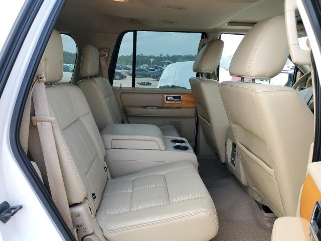 Photo 11 from auction – 2010 LINCOLN NAVIGATOR with VIN 5LMJJ2J5XAEJ05844